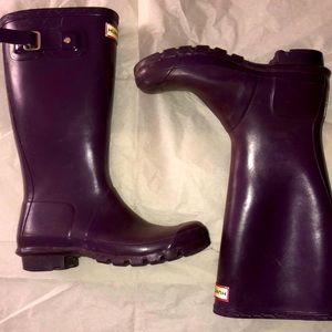 Hunter, purple, Tall rain boot. Size US 6/7